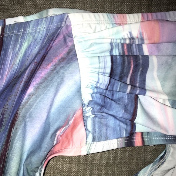 NWT Women’s abstract ruched high-waist swimsuit comfortable stretch bottoms, 16W - Picture 6 of 12